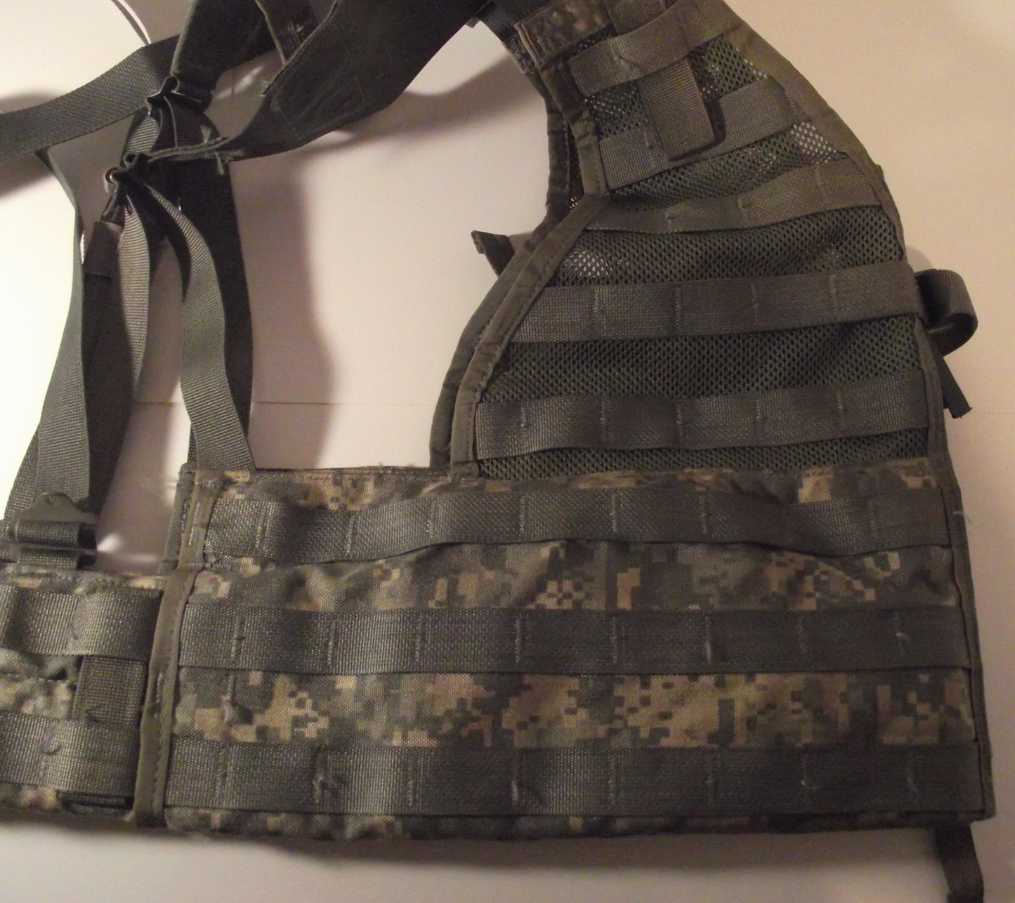 MOLLE II Fight Load Carrier