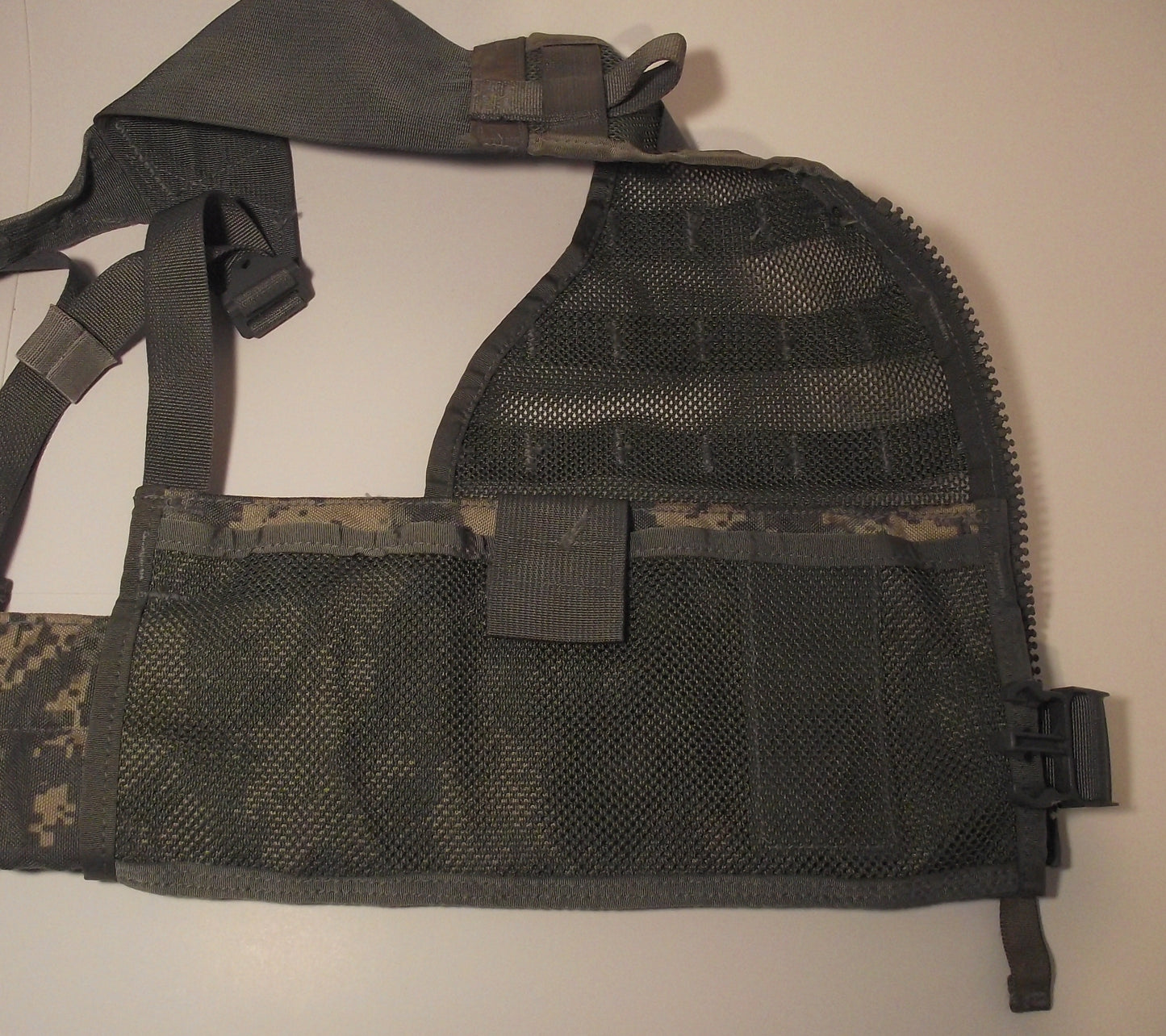 MOLLE II Fight Load Carrier